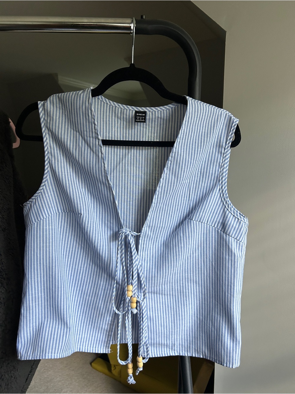 SHEIN Blue and White Striped Tie-Front Sleeveless Top